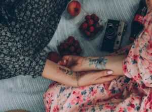 tetování jména dětí v srdci